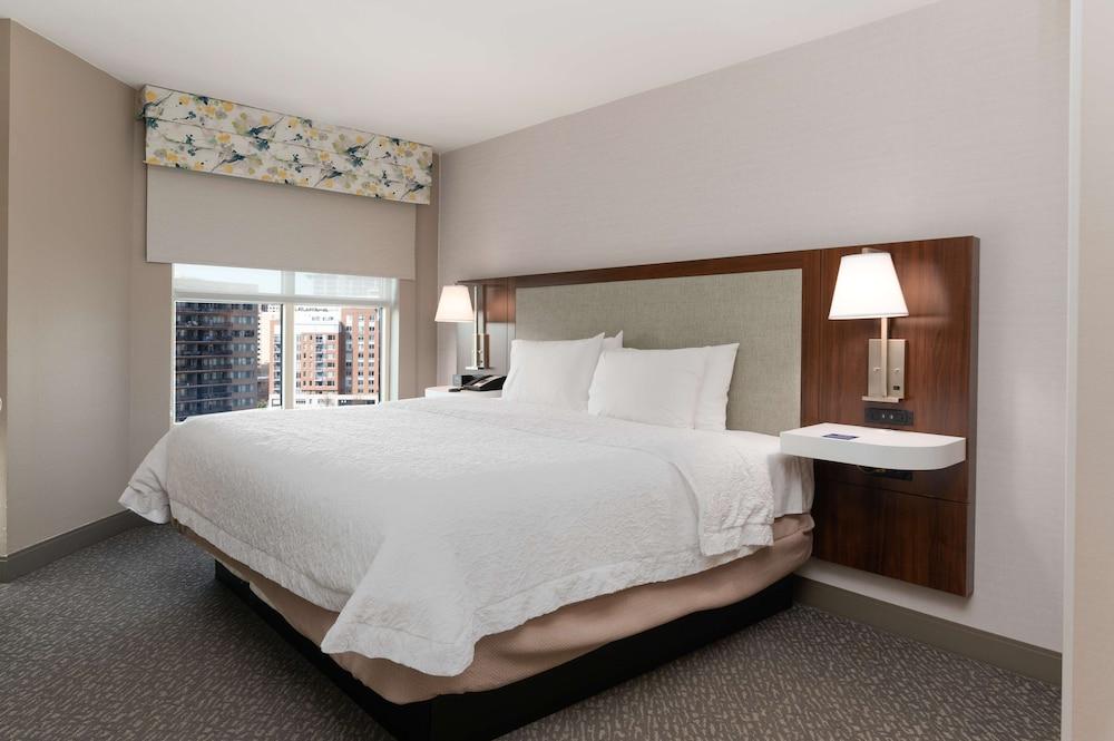 Hampton Inn & Suites Arlington Crystal City DCA photo 38
