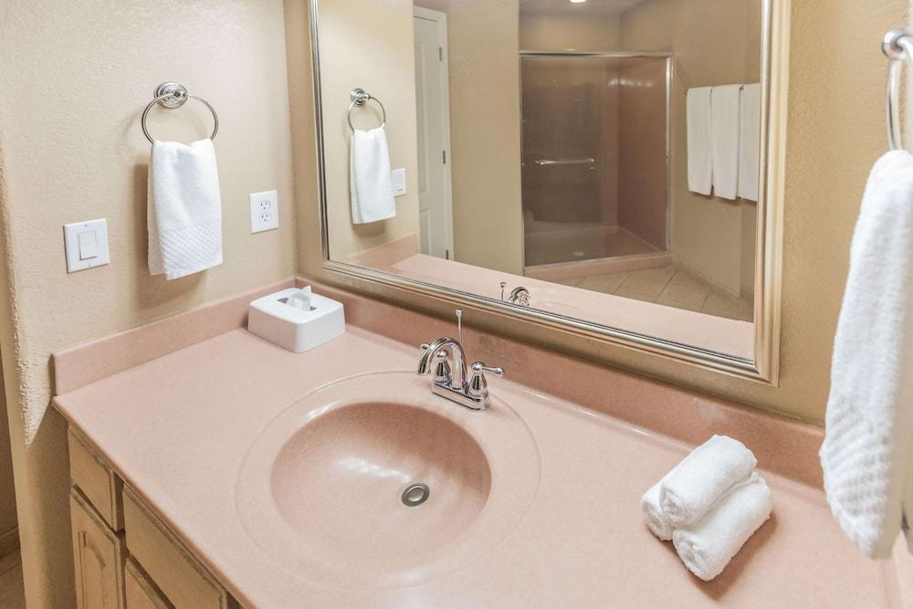 Hilton Vacation Club Scottsdale Villa Mirage photo 51