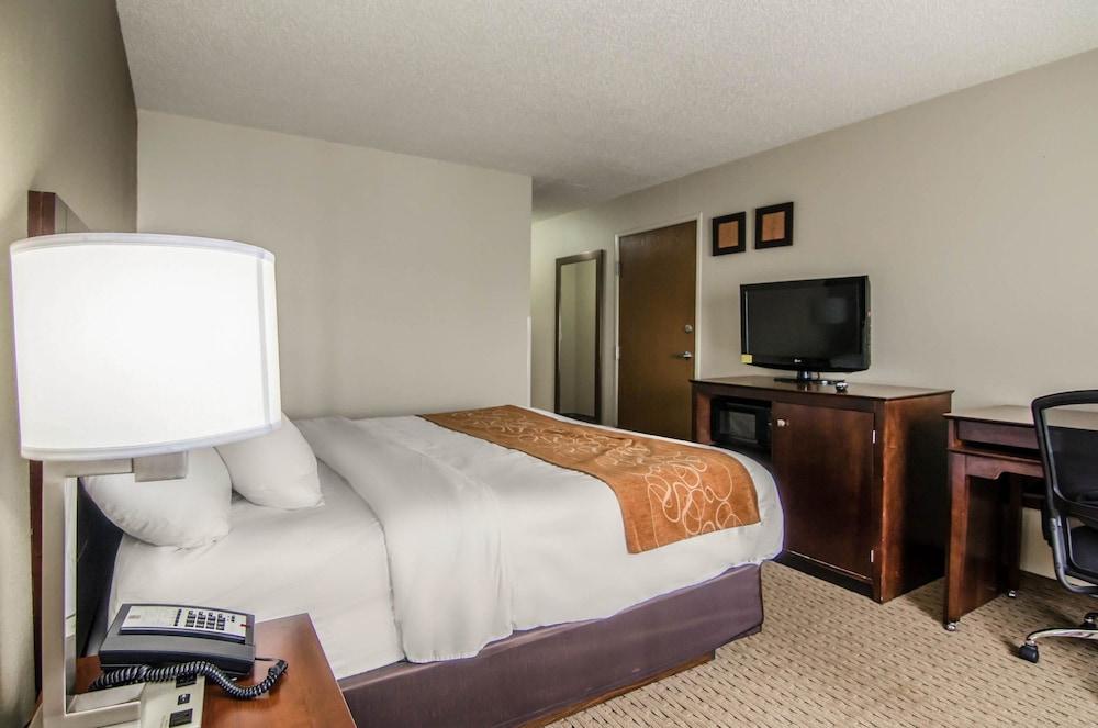 Quality Suites St. Joseph photo 6