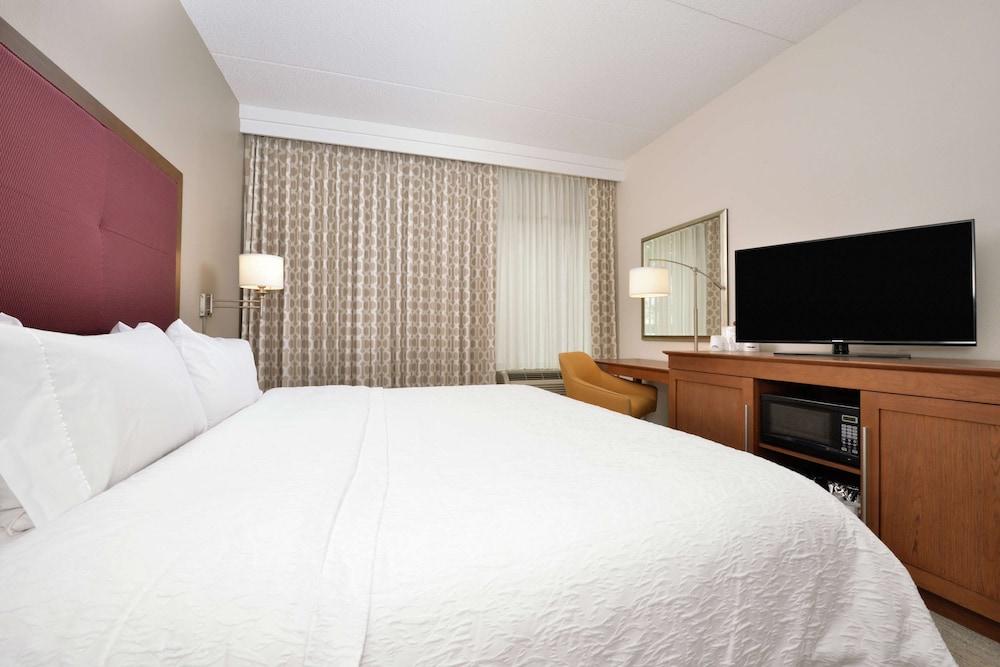 Hampton Inn Martinsburg photo 37