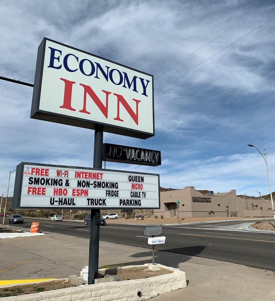 Economy Inn photo 13