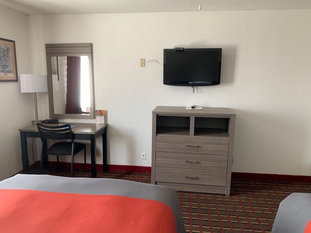 Guest House Inn photo 20