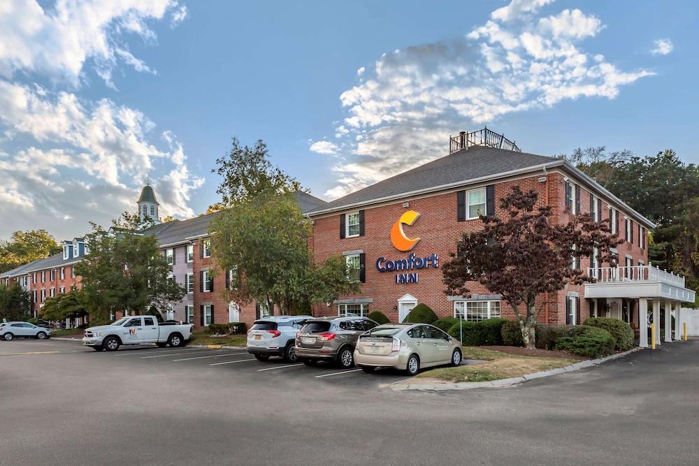 Comfort Inn Foxboro – Mansfield photo 1