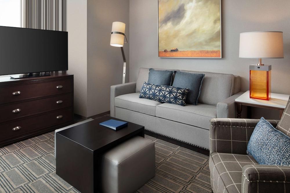 Homewood Suites by Hilton Teaneck Glenpointe photo 28