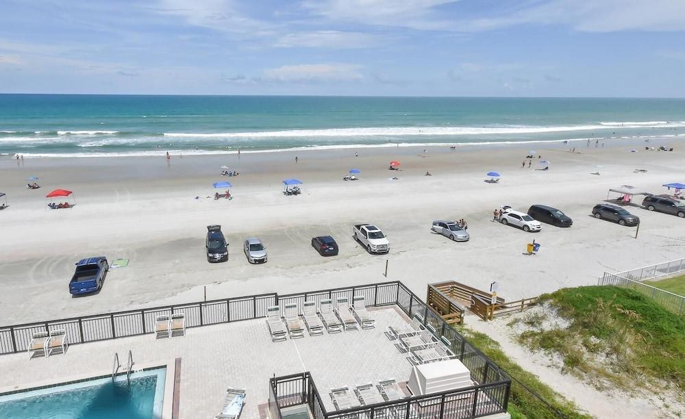Ocean Trillium Suites photo 25