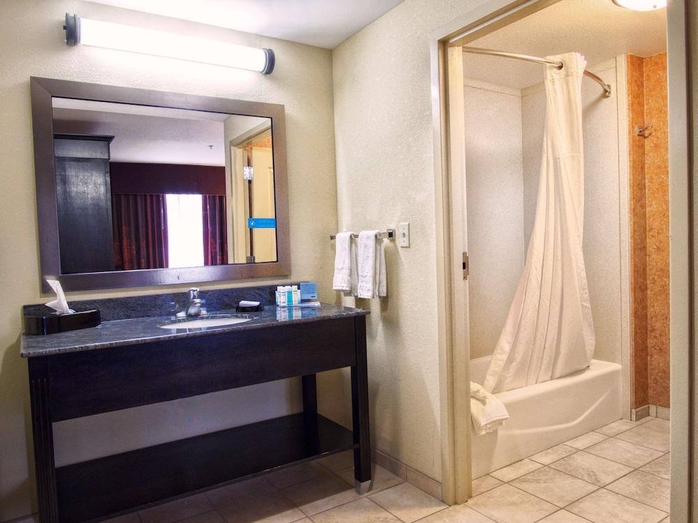 Hampton Inn & Suites Elk City photo 14