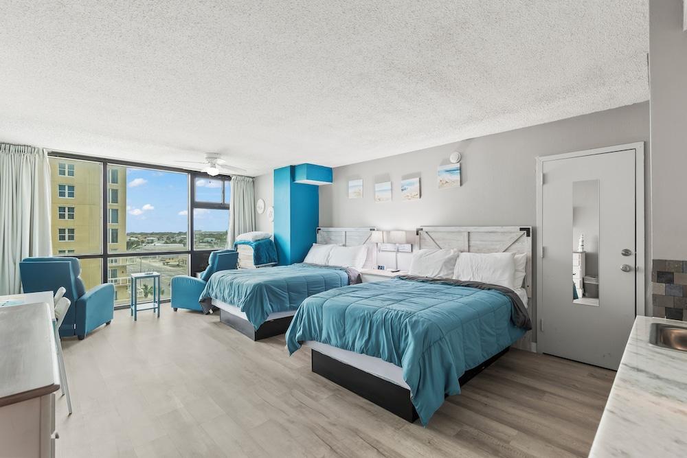 Oceanside Inn Studios by Brightwild photo 60