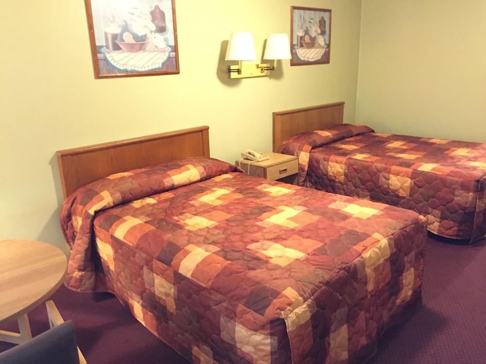 Sebring Inn photo 5