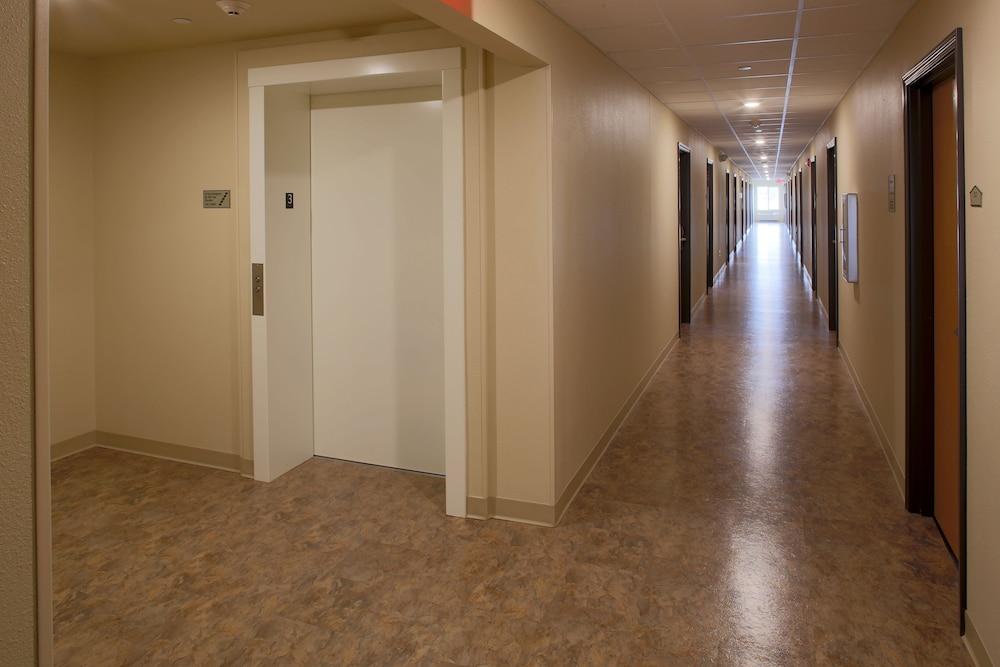 WoodSpring Suites Houston Westchase photo 24