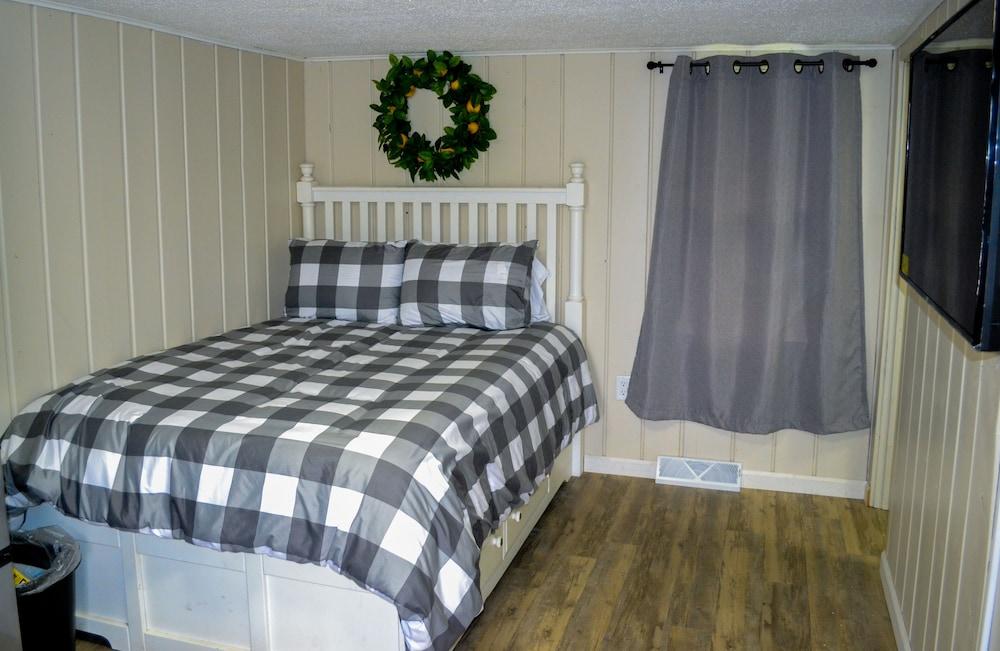 Whitehall Cottages photo 5