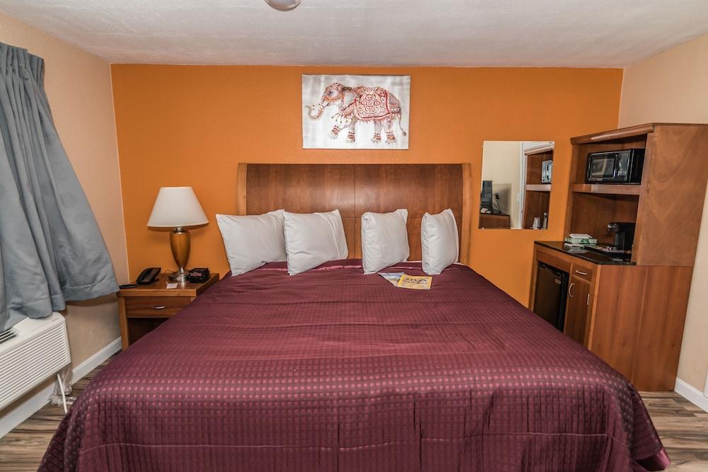 The Minuteman Inn photo 7