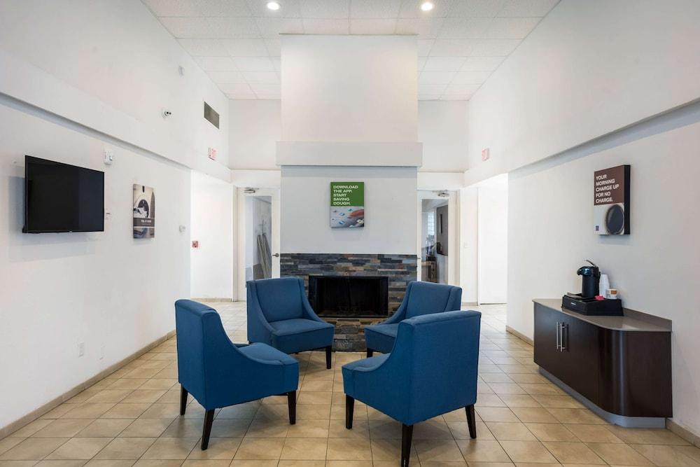 Studio 6 Irving, TX - Irving DFW Airport East photo 31