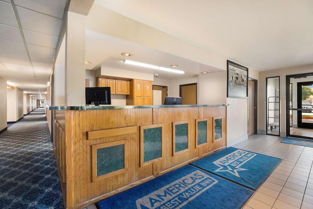 Americas Best Value Inn Sparks photo 4