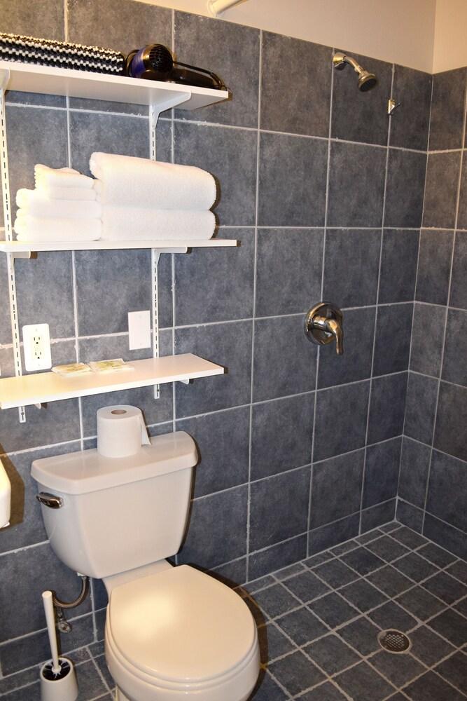 Veterans Park Hotel photo 21