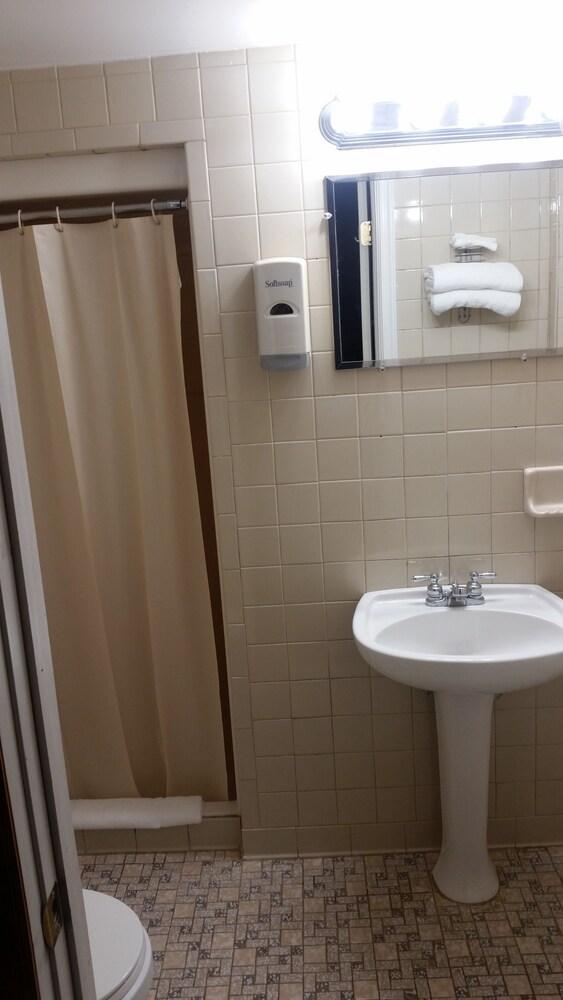 Towne Inn of Fishkill photo 4