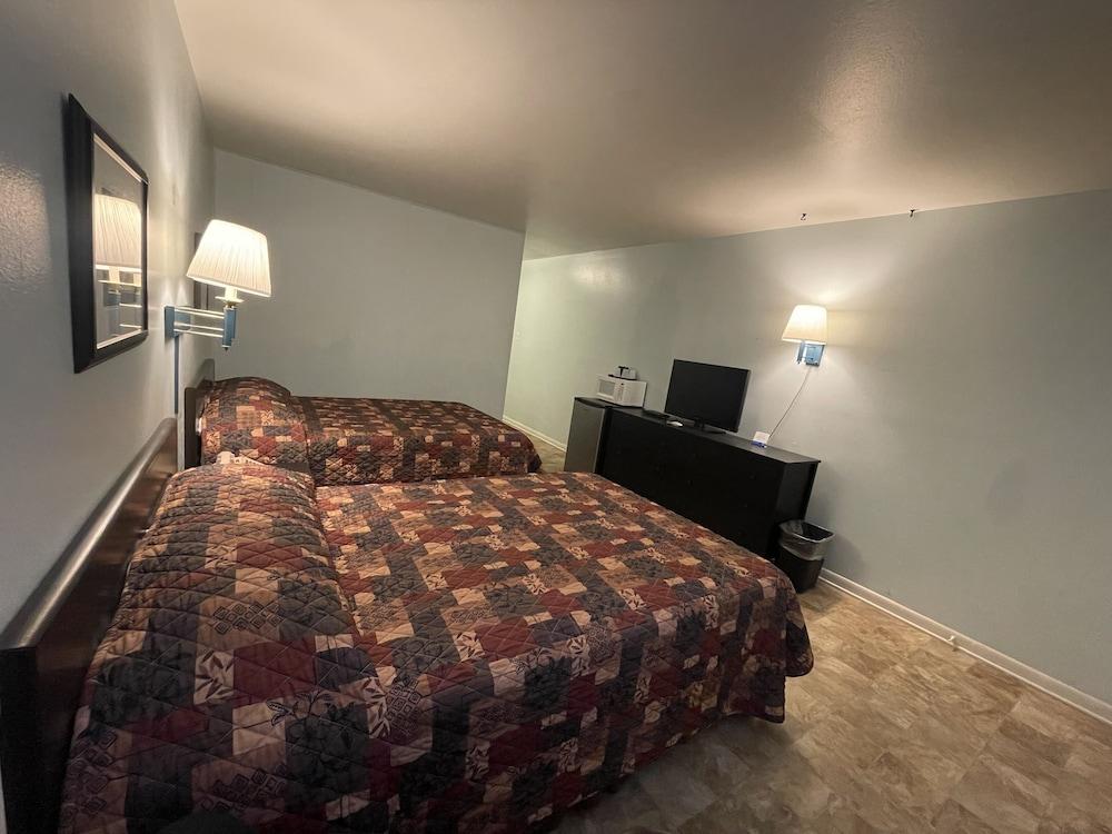 Sky Inn photo 16