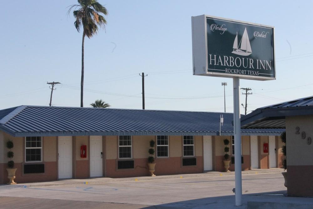 Harbour Inn photo 27