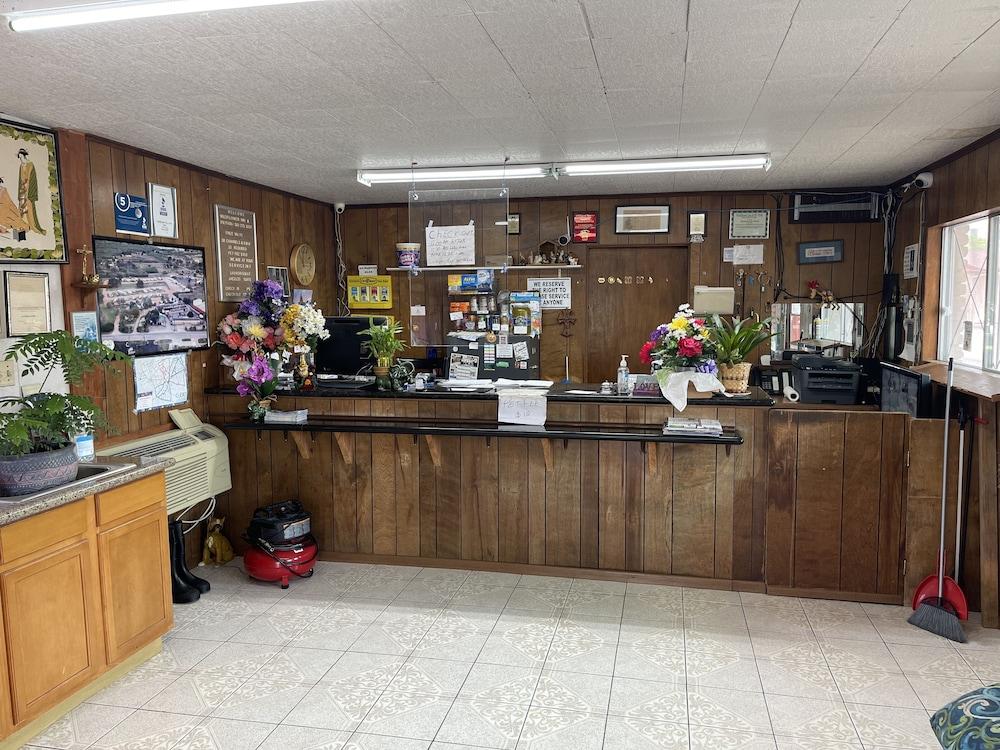 Wildflower Inn & RV Park photo 4