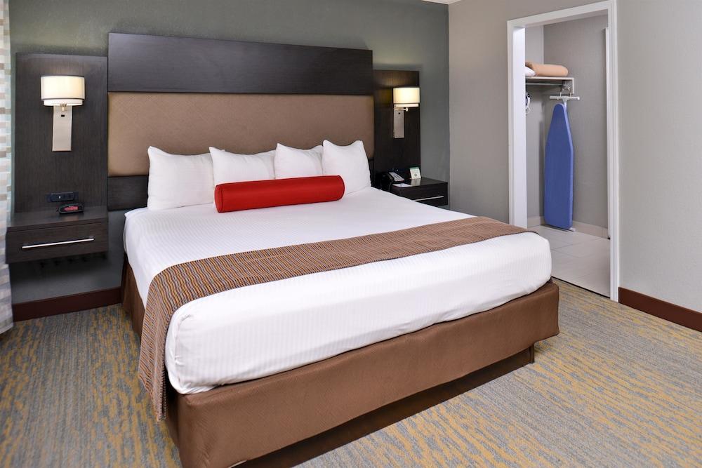 Best Western At O'Hare photo 12