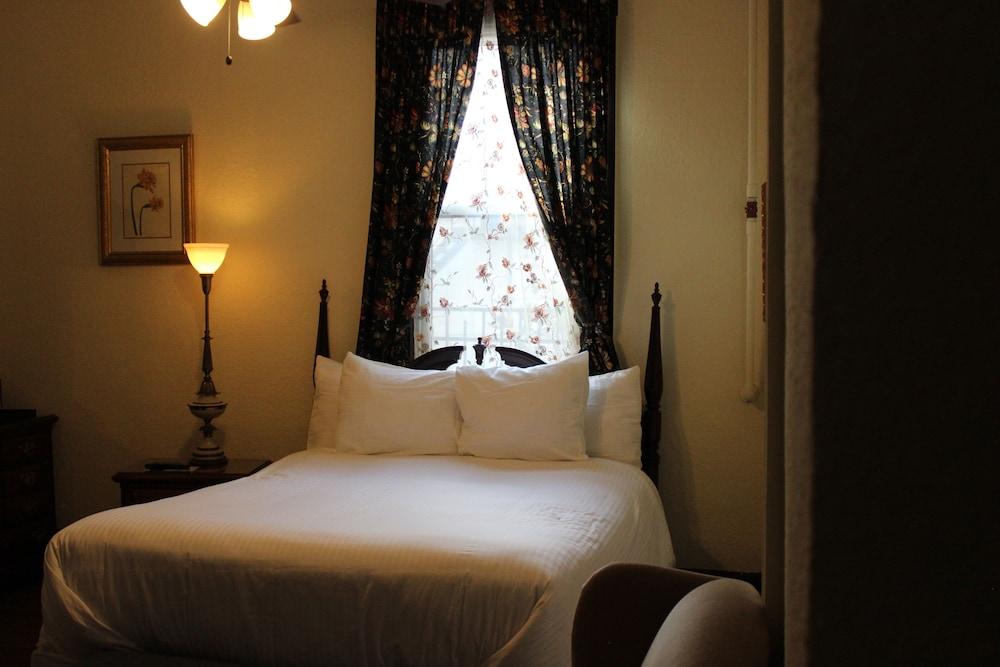 The DeLand Hotel photo 15