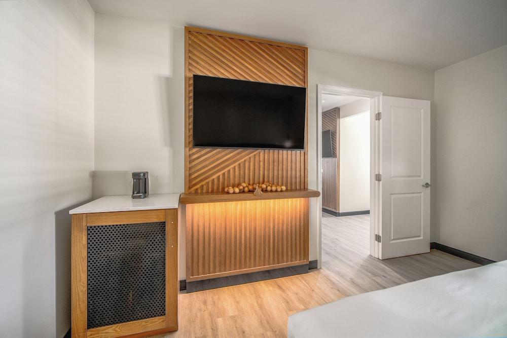 LYFE INN & SUITES by AGA- North Hollywood Universal Studios photo 16