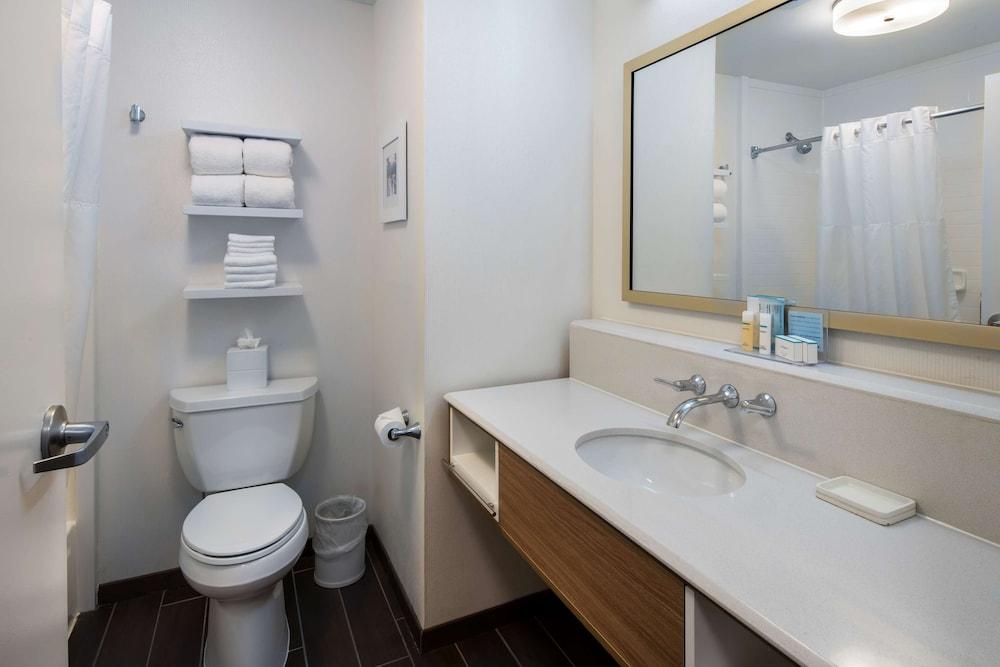 Hampton Inn & Suites Chicago/Lincolnshire photo 38