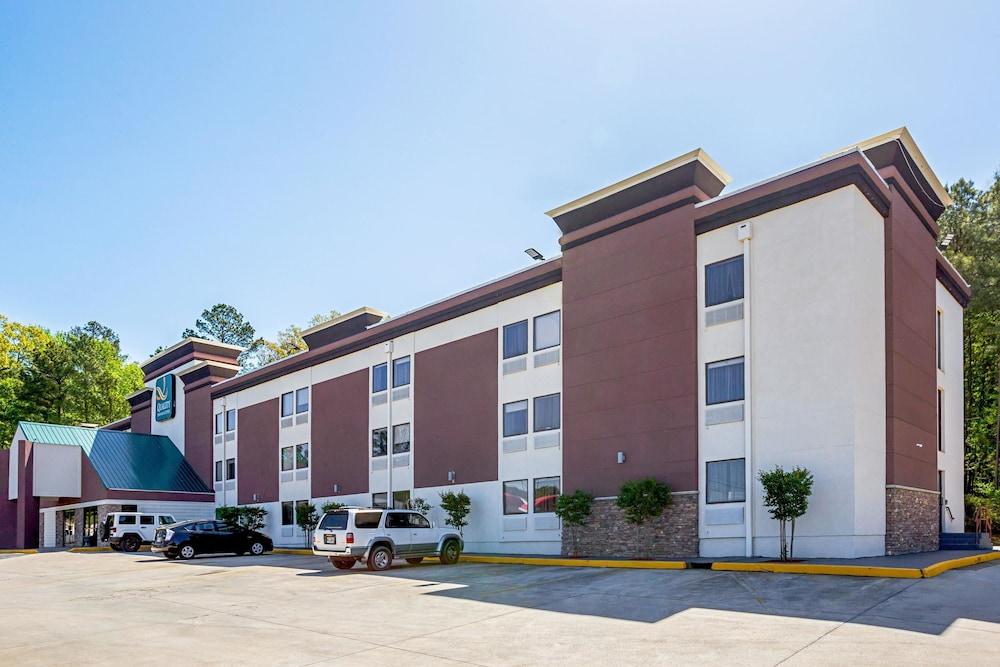 Quality Inn & Suites near Six Flags East photo 25