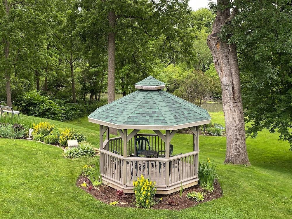 Green Gables Inn photo 40