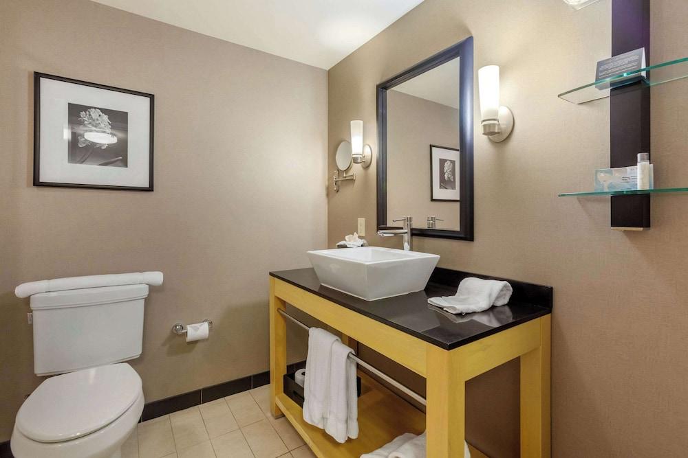 SpringHill Suites by Marriott Fort Collins photo 35