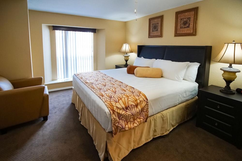 The Townhouses photo 17