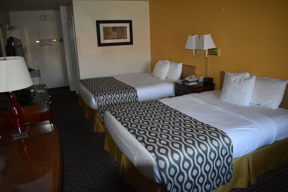 Rodeway Inn photo 6