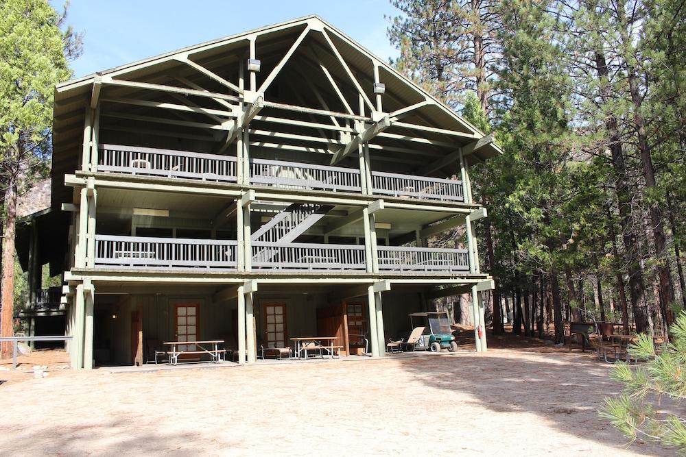 Cedar Grove Lodge photo 18