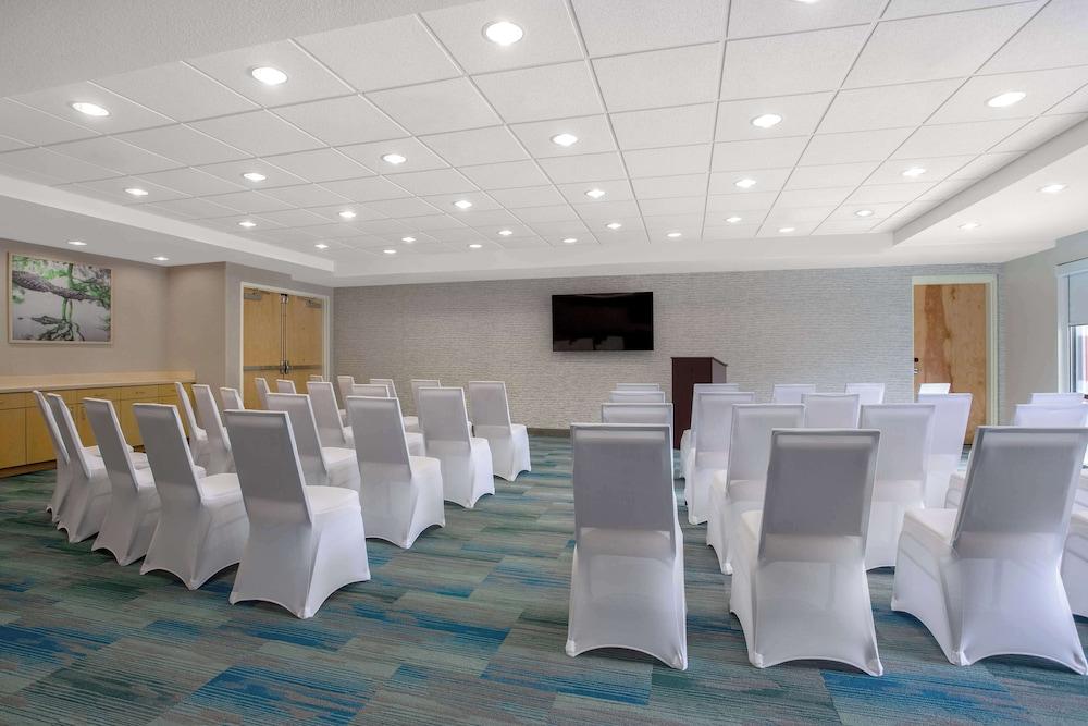 Home2 Suites by Hilton Gainesville Medical Center photo 30