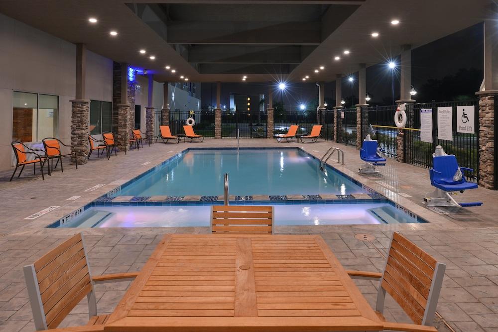 Holiday Inn Express & Suites Houston E - Pasadena by IHG photo 27
