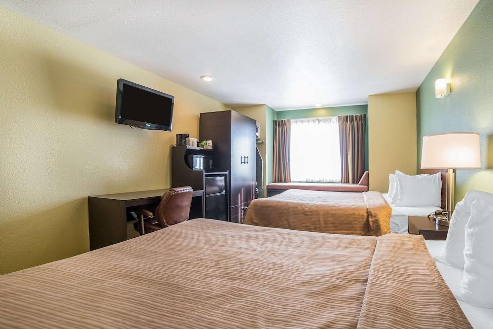 Quality Inn & Suites Elko photo 34