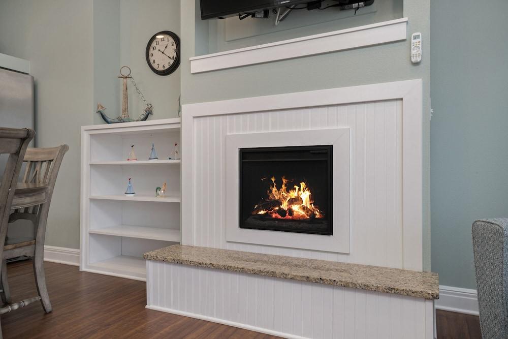 Bransons Nantucket photo 45
