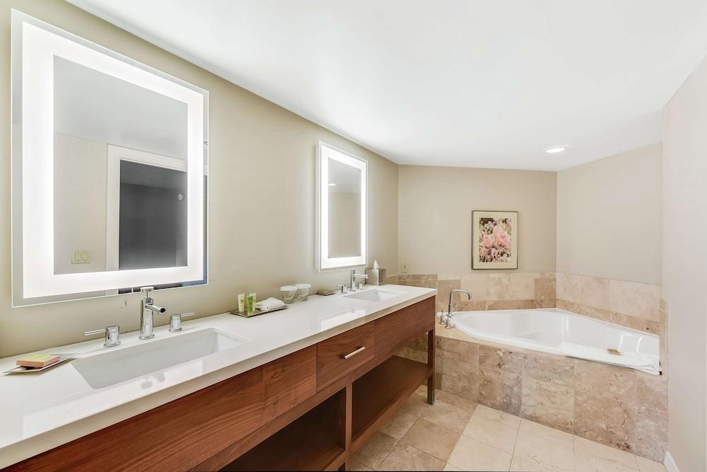 Hilton Phoenix Tapatio Cliffs Resort photo 38