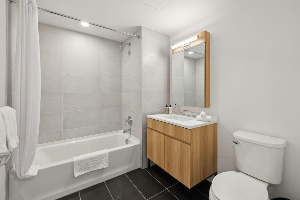 Placemakr Buzzard Point photo 12