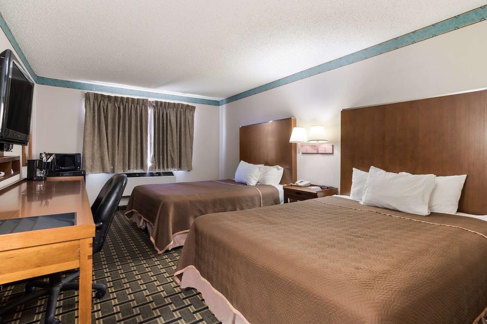 Rodeway Inn Gallup West photo 20