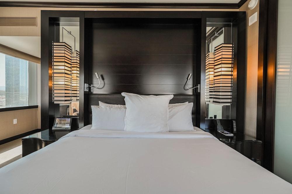 StripViewSuites at Vdara photo 5