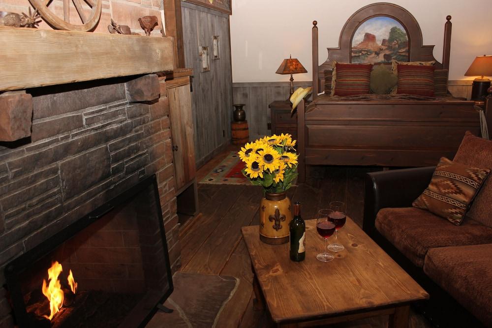 Adobe Village Inn photo 38