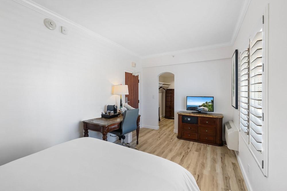 Beachcomber Resort & Club photo 26