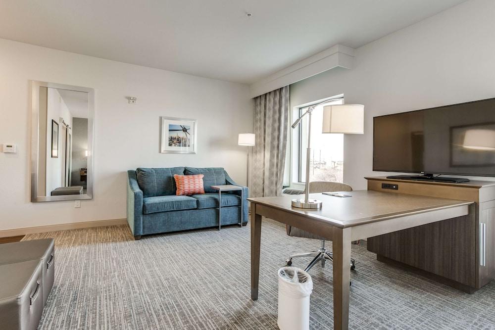 Hampton Inn & Suites North Dallas Central Expy photo 12