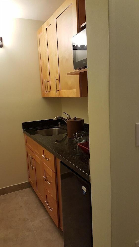 Le Cabanon Motel photo 37