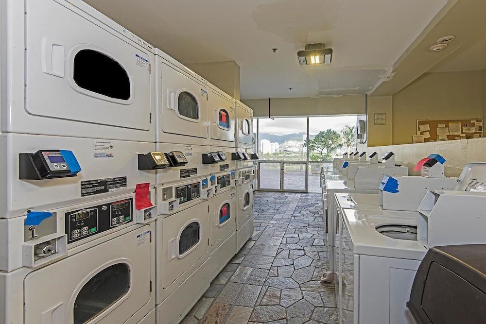 Island Colony by Hawaii Ocean Club photo 26
