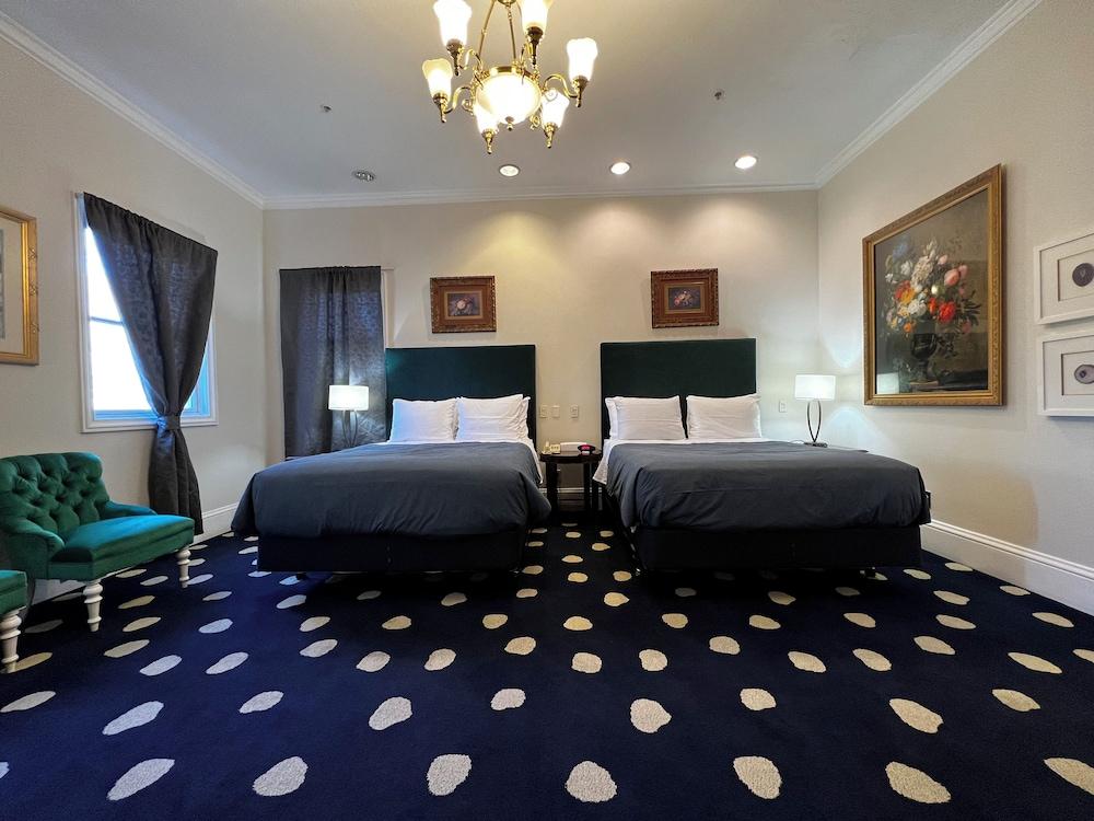 The Sterling Hotel photo 13