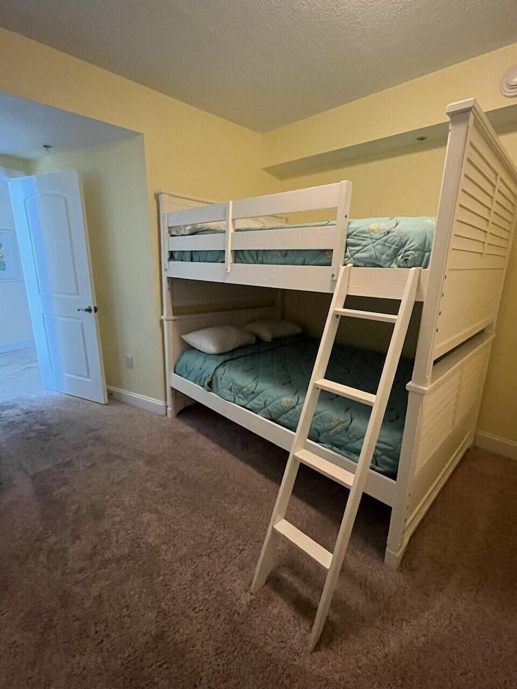 Miramar Condominiums photo 39