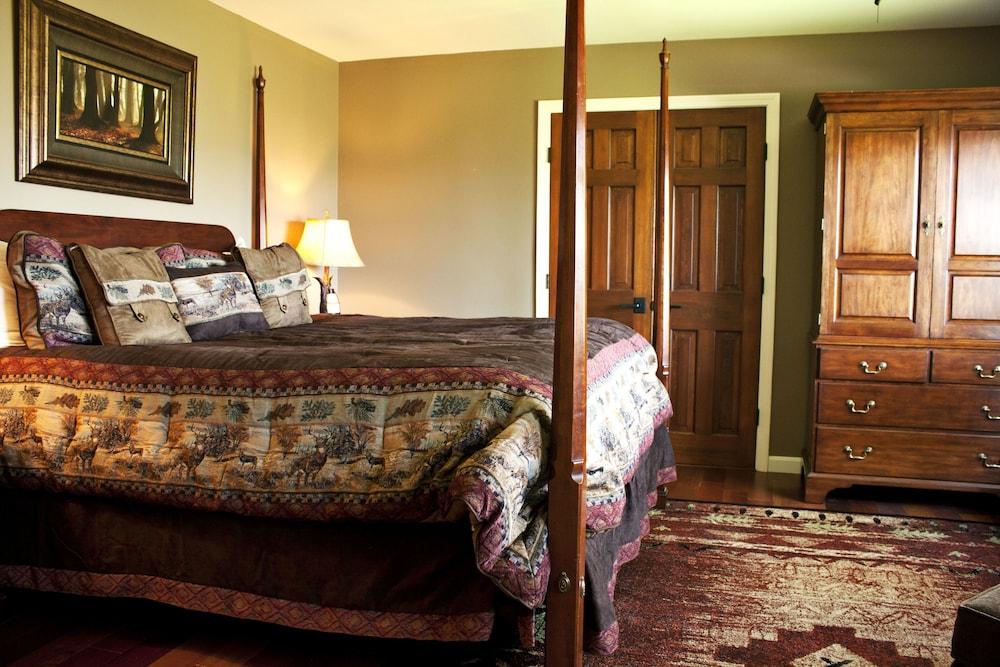 The Mountain Top Inn & Resort photo 2