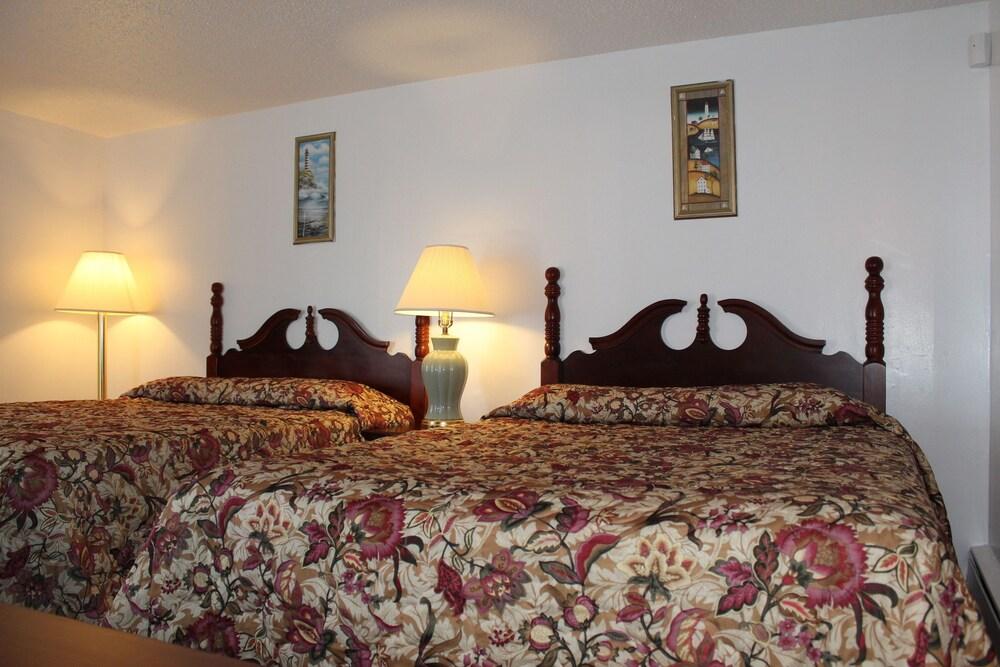 Oceanside Motel photo 21