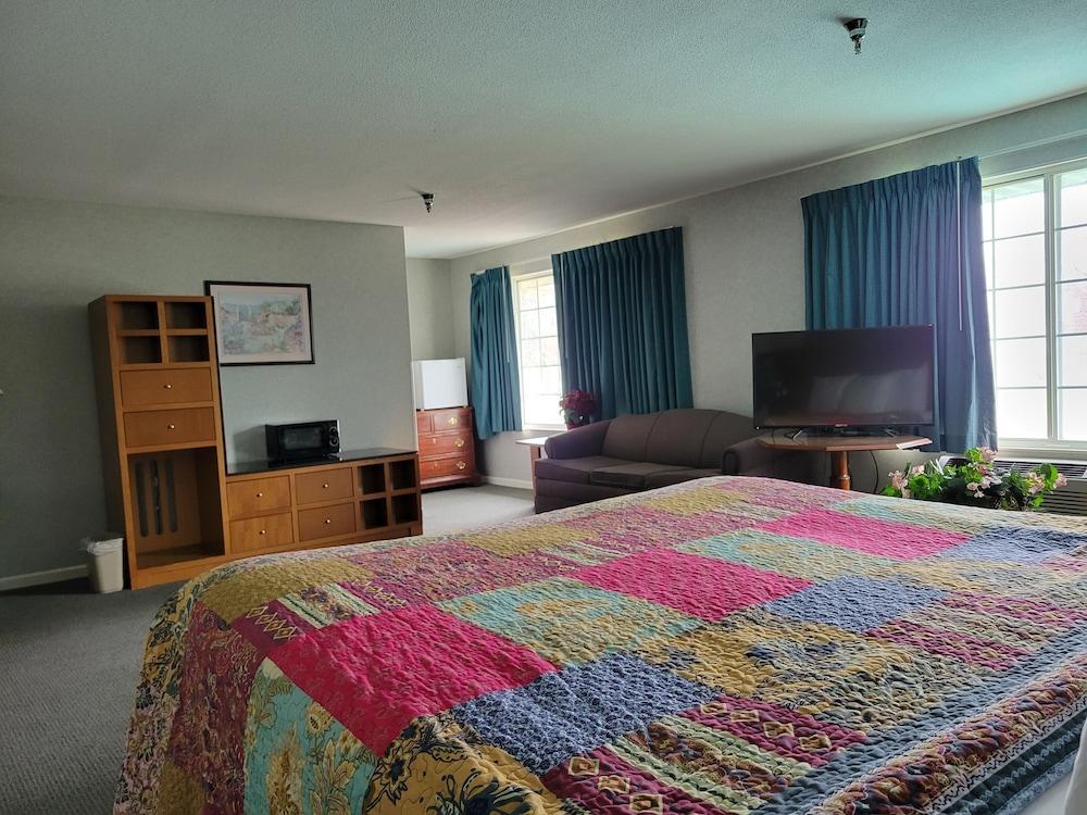 Surrey Inn Ashland photo 39